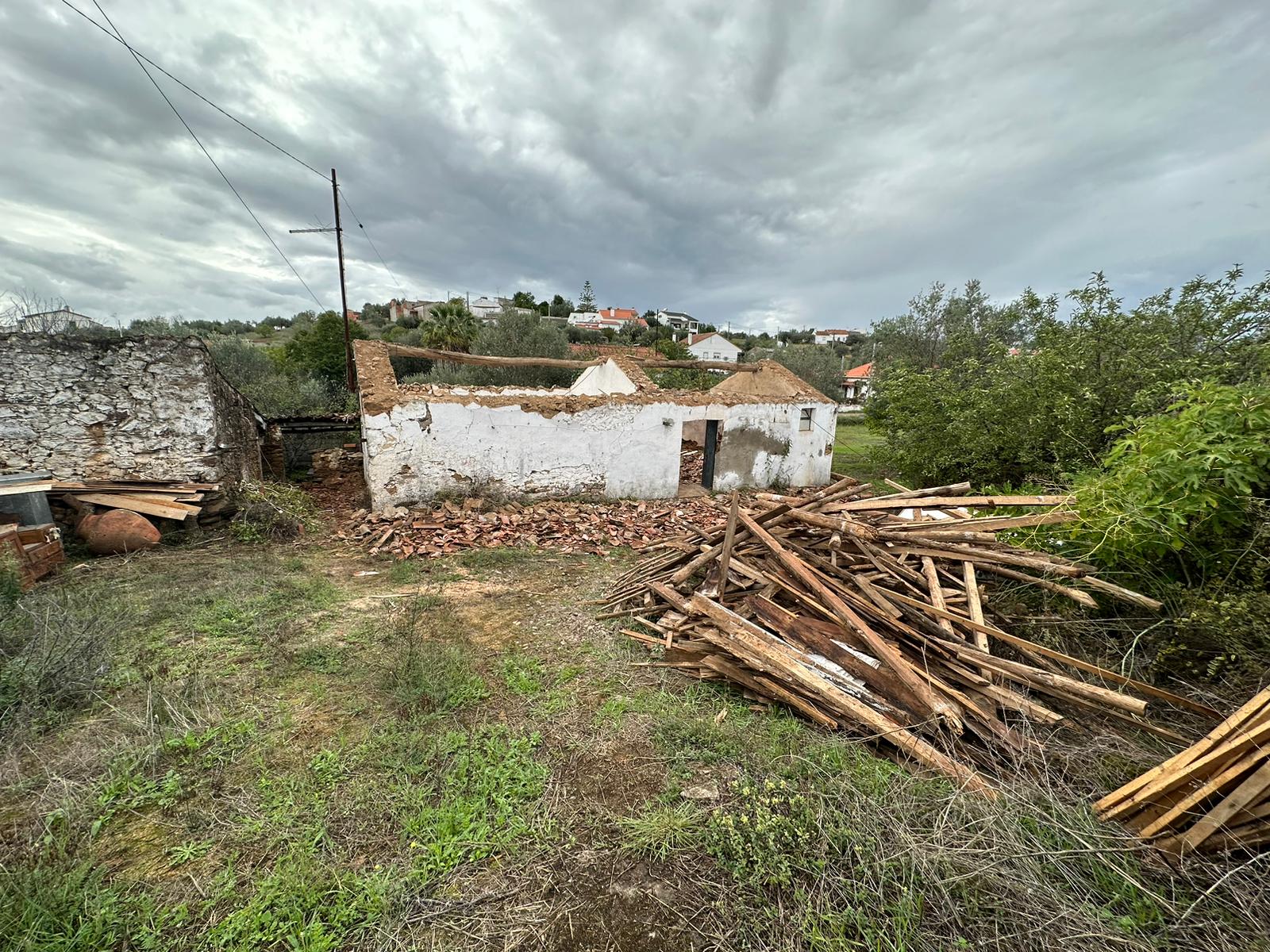 Remodelaçao total de ruina 120 m2
