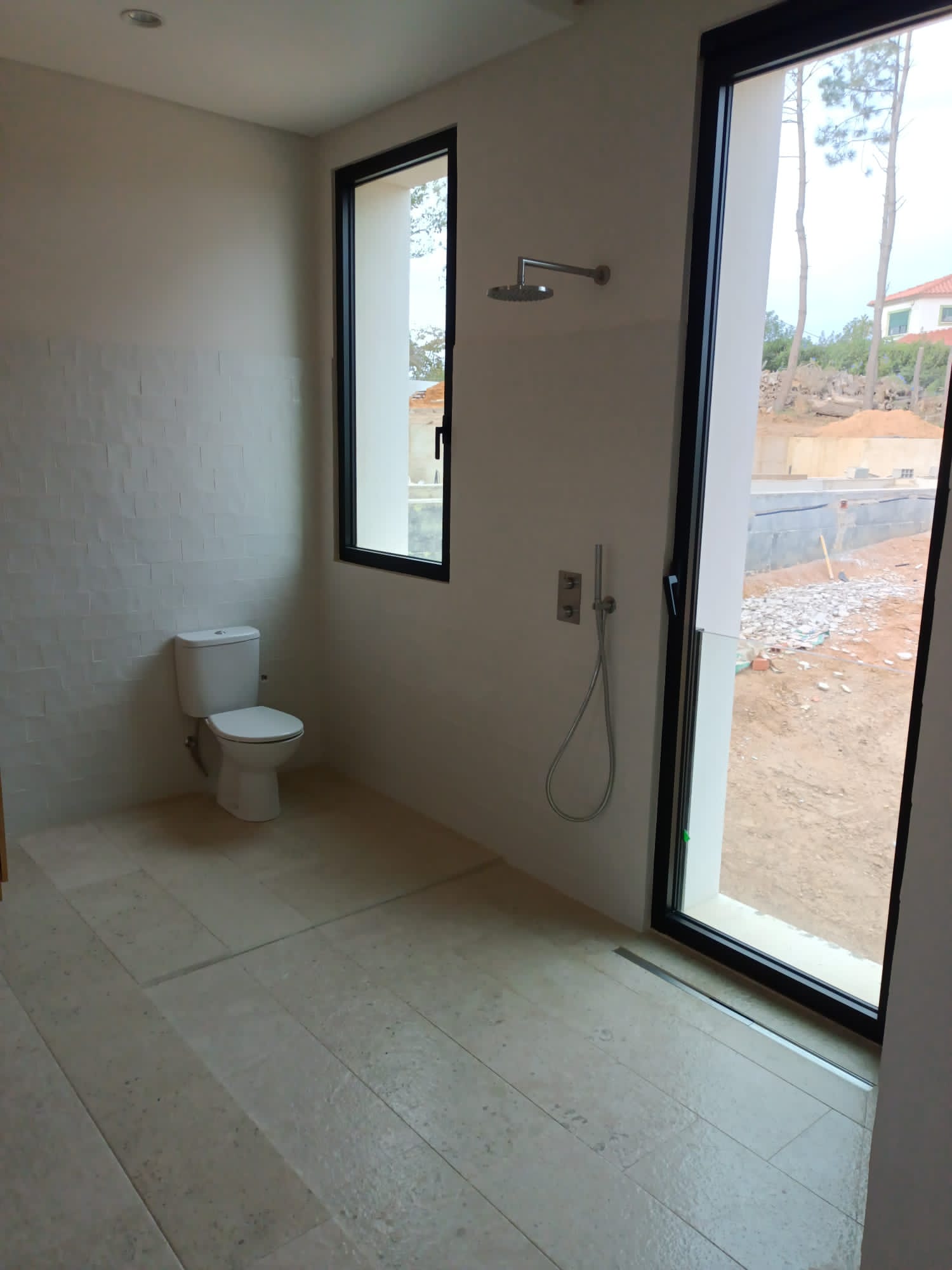Construção de raiz de moradia