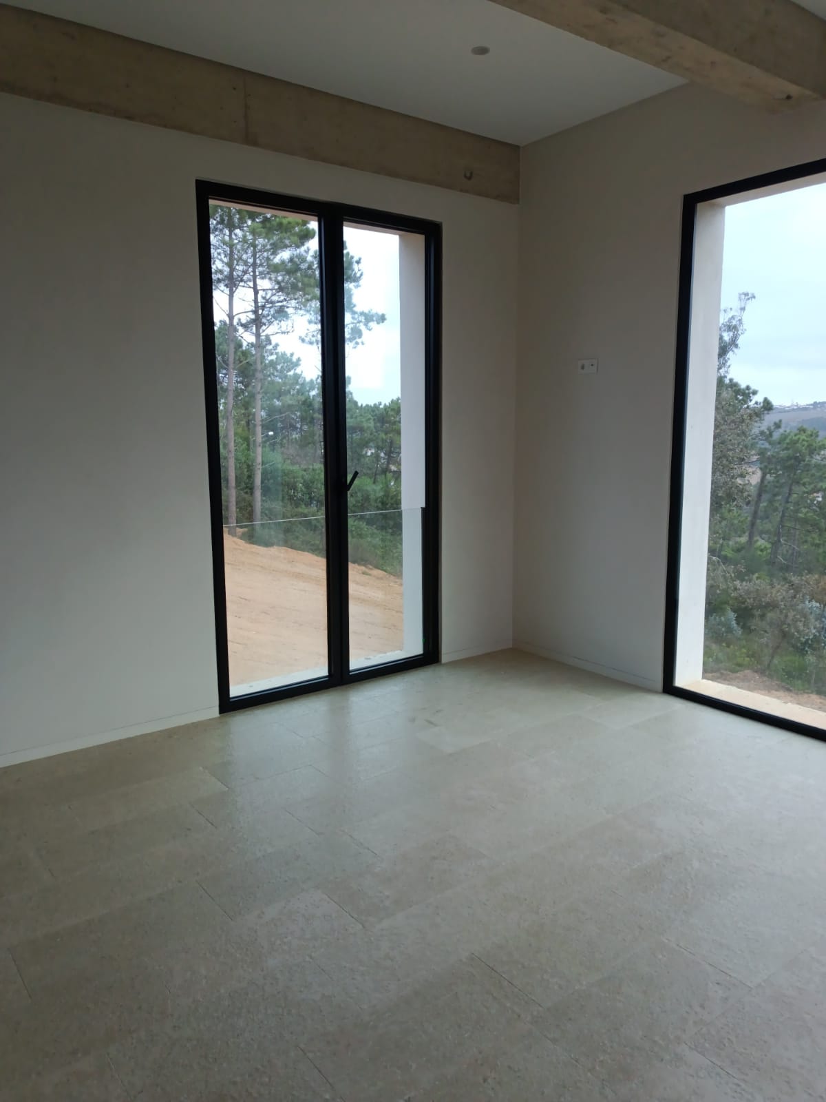 Construção de raiz de moradia