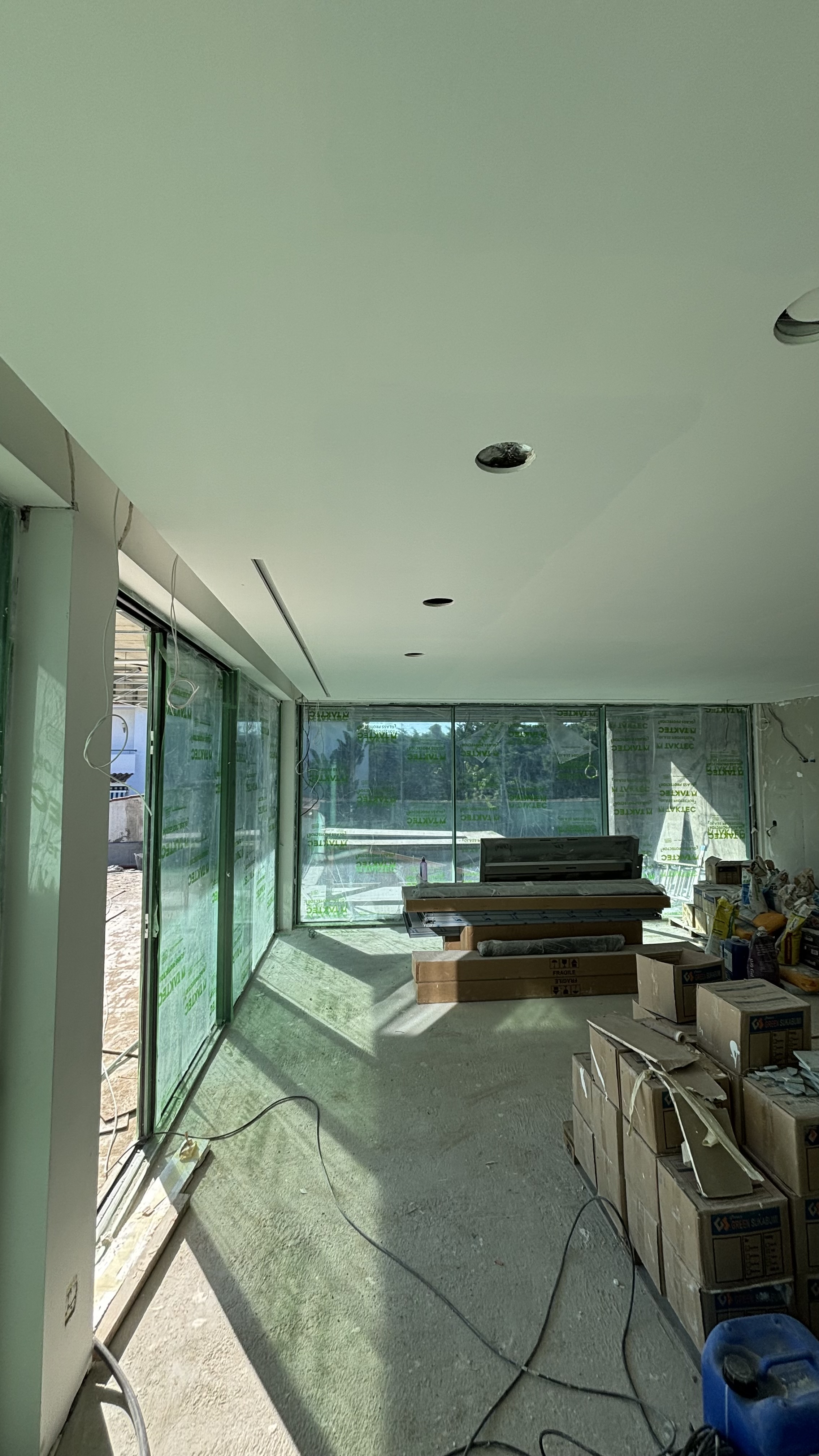 Moradia de raiz - 650 m2 - EM EXECUÇÃO