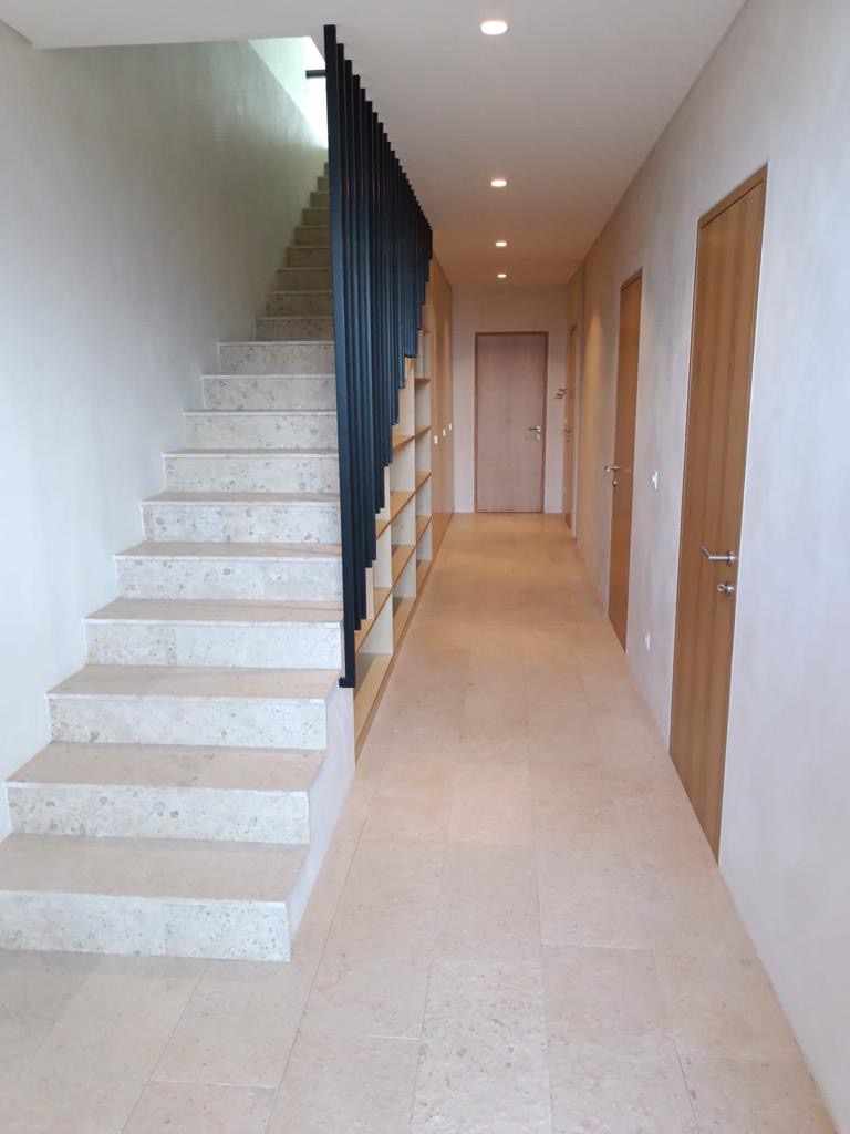 Construção de raiz de moradia
