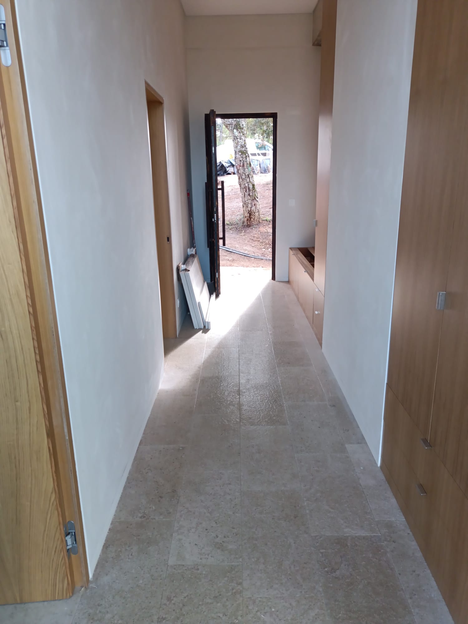 Construção de raiz de moradia