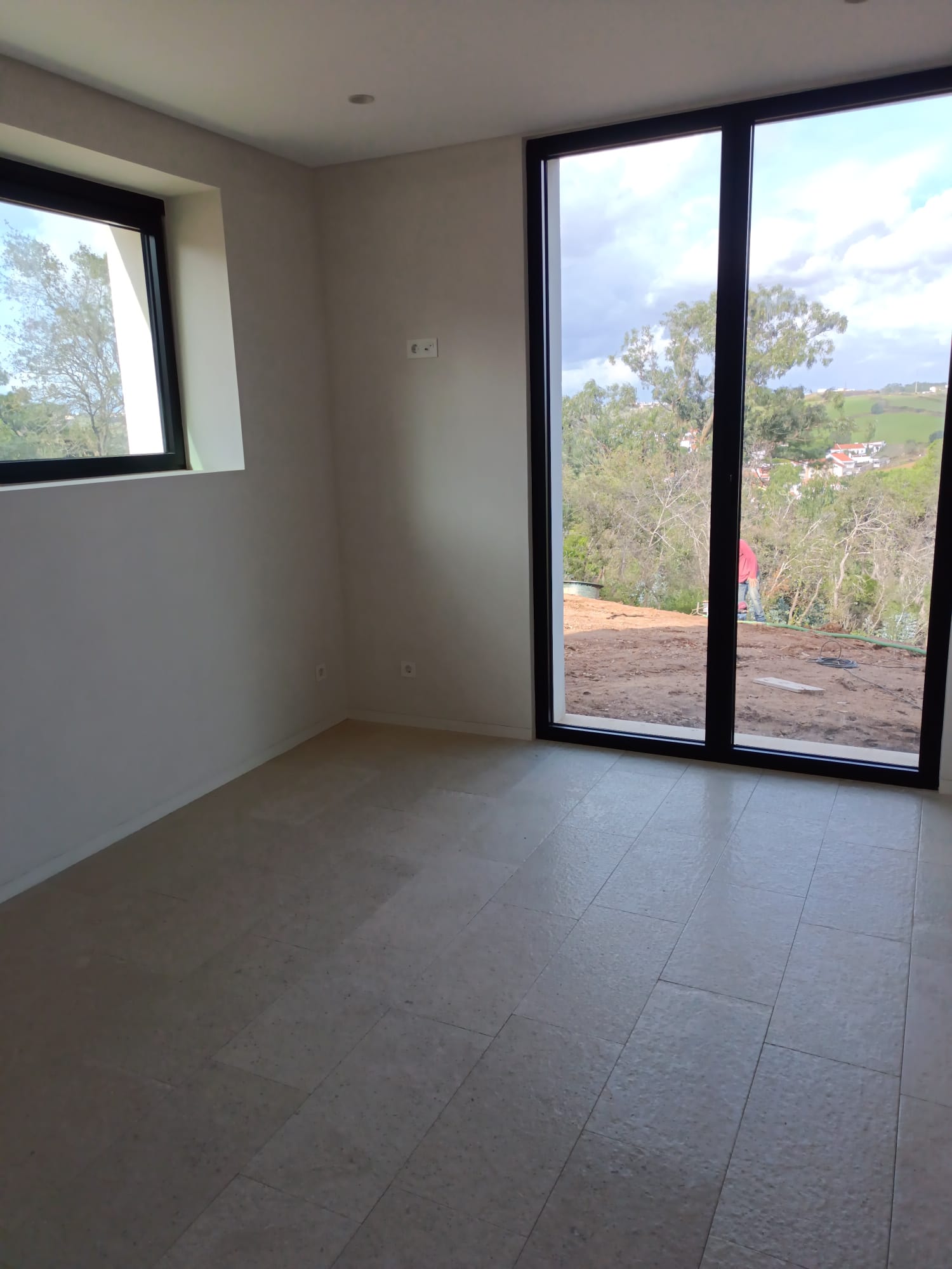 Construção de raiz de moradia